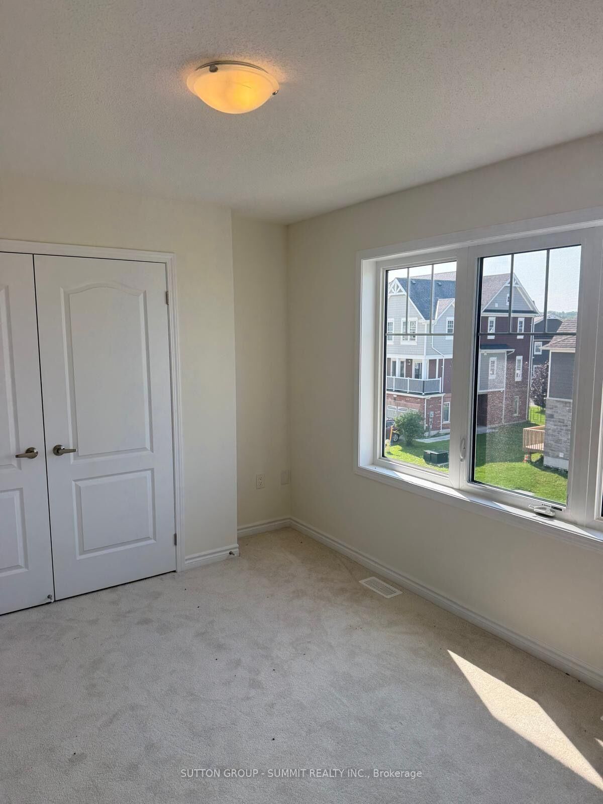 Property Photo:  72 Sandhill Crane Drive  ON L9Z 0K3 