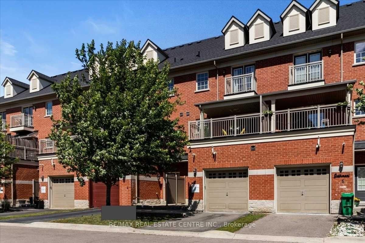 Property Photo:  2530 Countryside Drive 5  ON L6R 3T4 