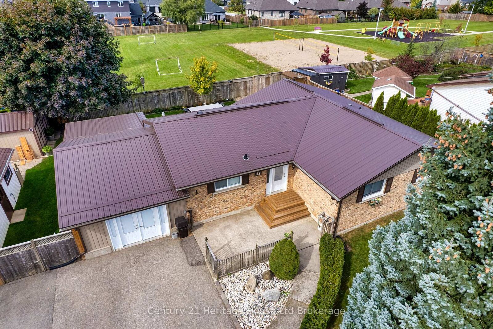 Property Photo:  28 Peggy Avenue  ON N0J 1N0 
