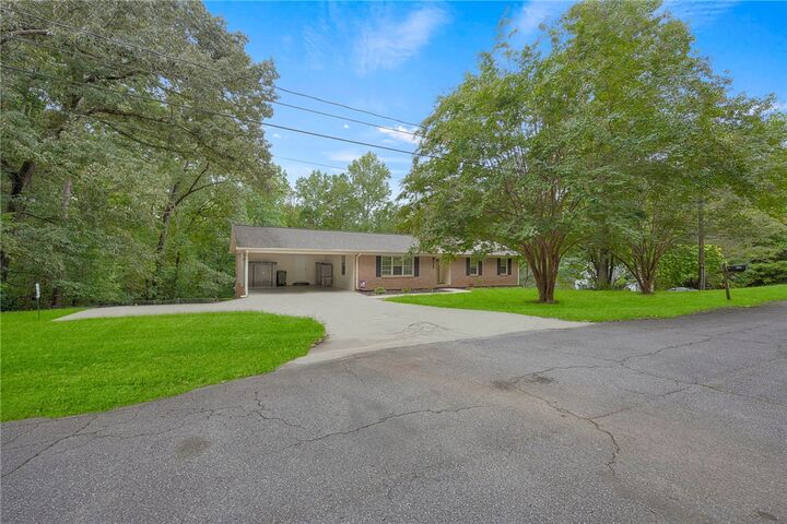 Property Photo:  319 Mountain View Drive  SC 29630 