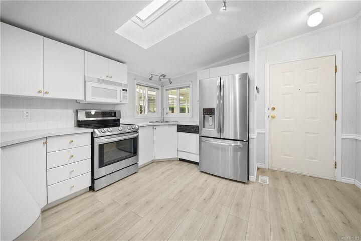 Property Photo:  1018 Collier Cres  BC V9R 6K6 