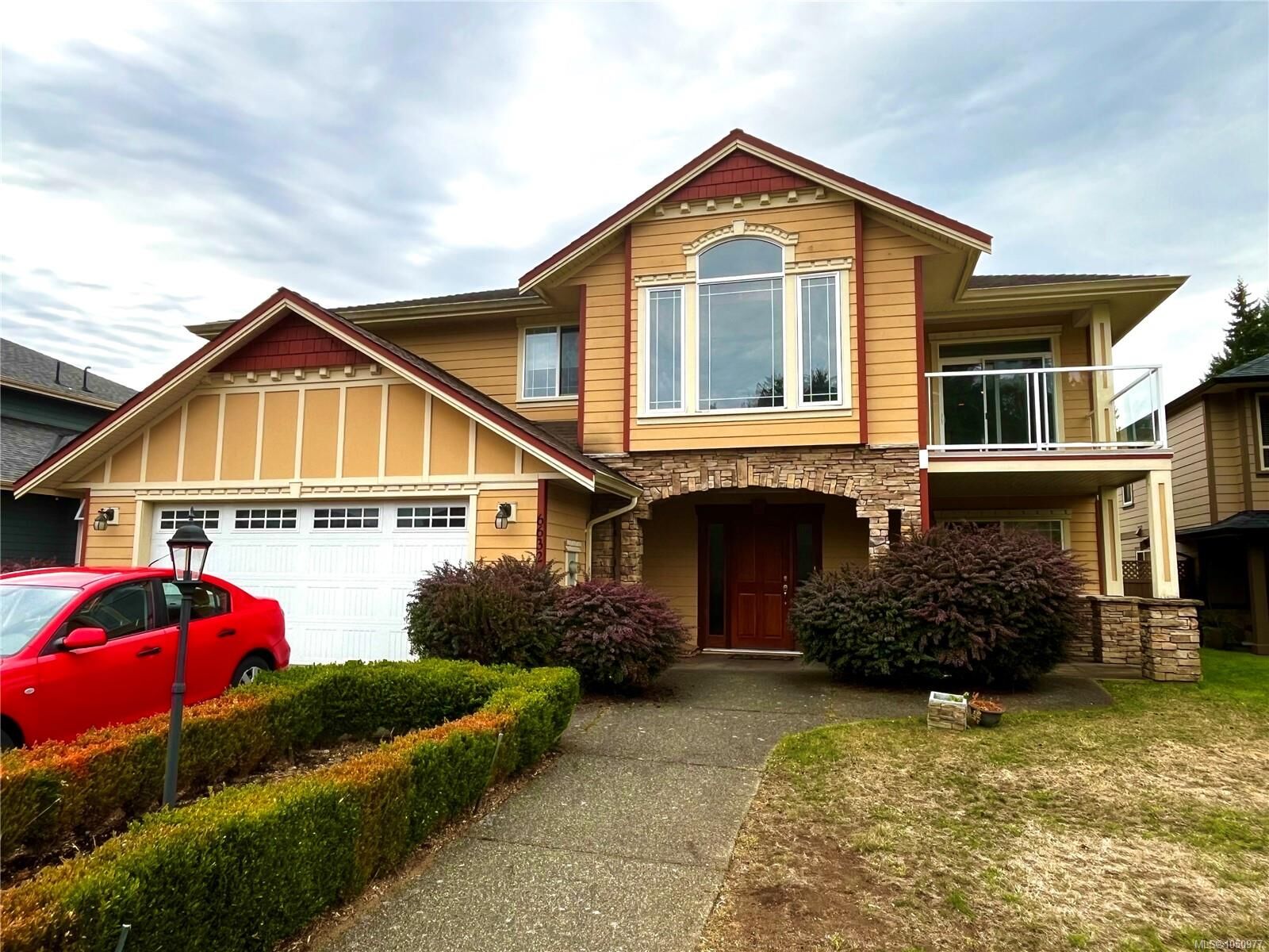 Property Photo:  6632 Kestrel Cres  BC V9V 1V9 