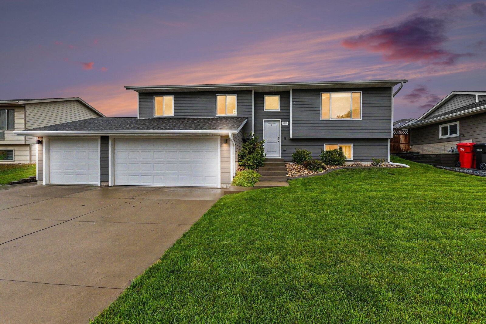 Property Photo: 202 W 22nd St SD 57078
