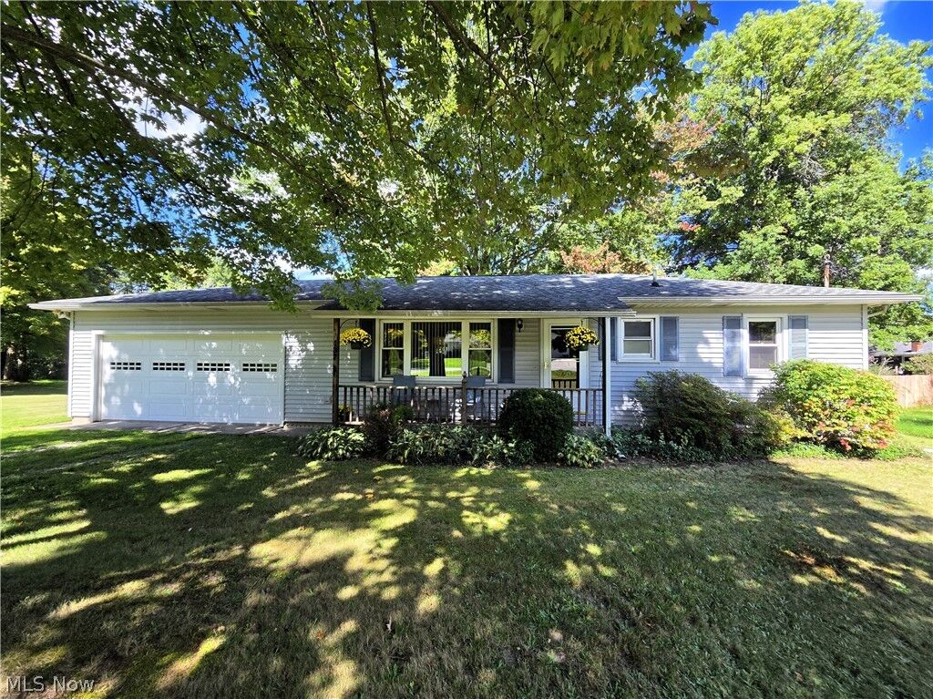 Property Photo:  137 Richard Street  OH 44041 