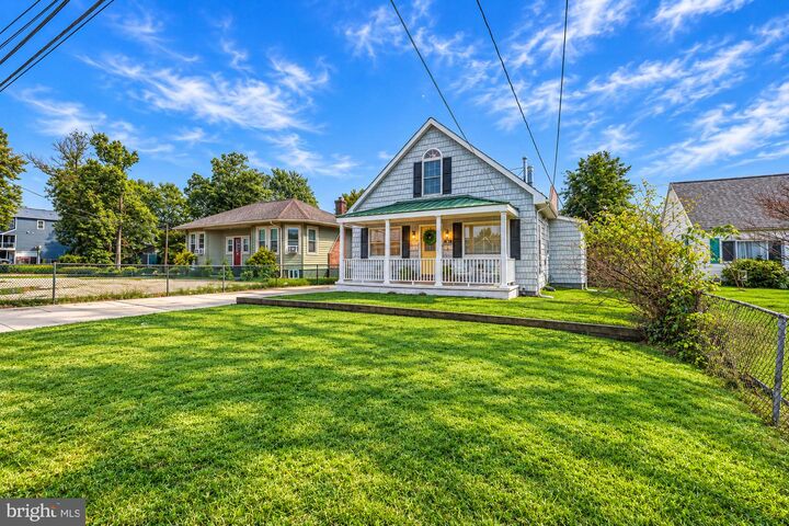 Property Photo:  813 Woodrow Avenue  MD 21221 