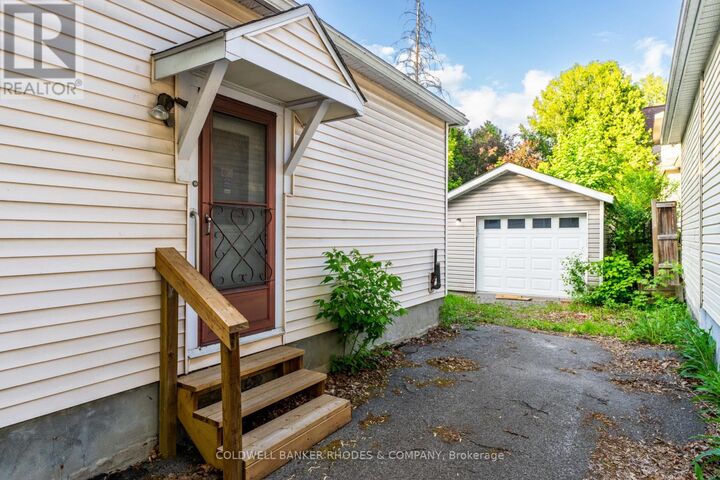 Property Photo:  149 Sweetland Avenue  ON K1N 7V1 