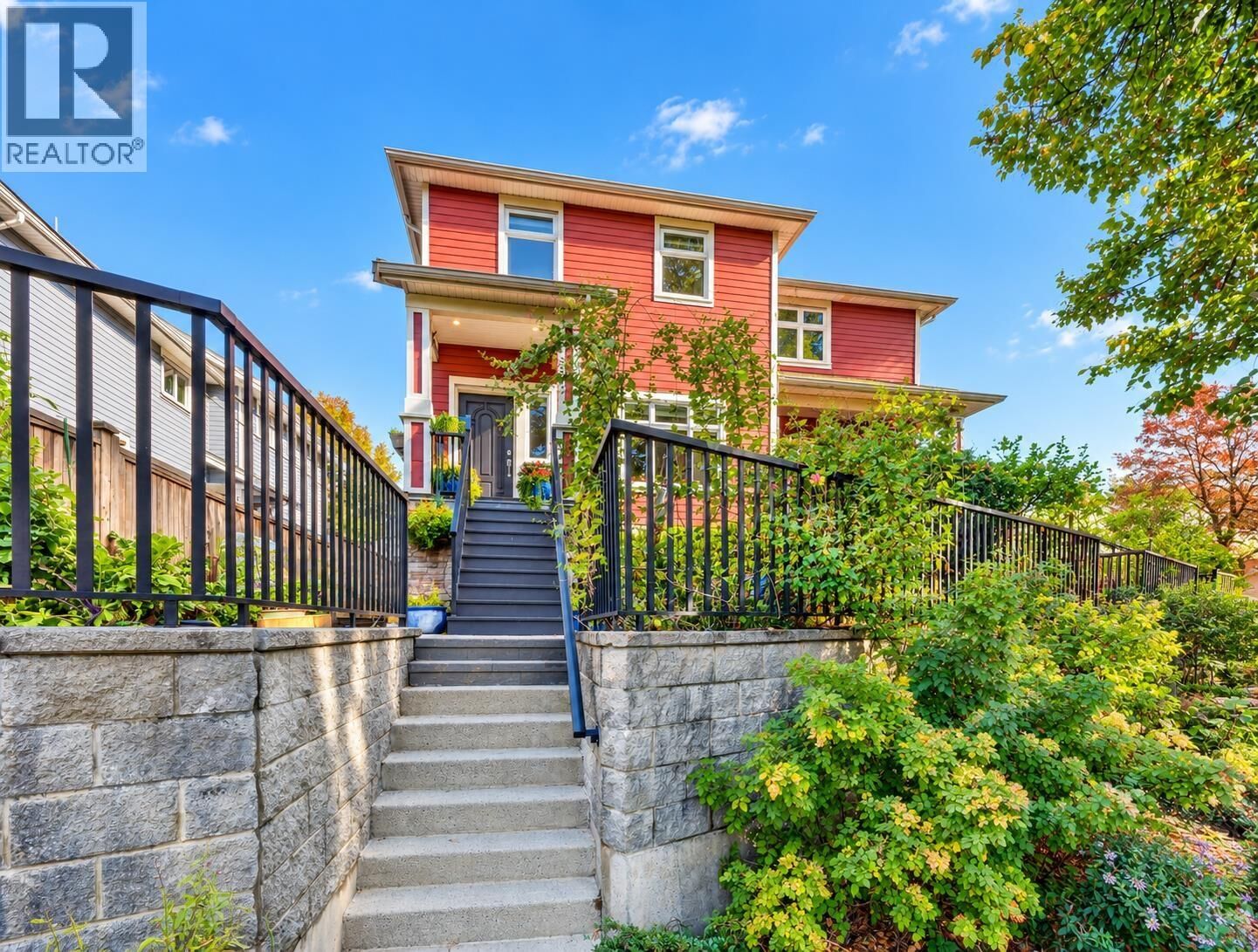Property Photo:  5502 Dundee Street  BC V5R 3T9 