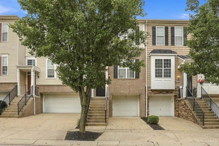 Property Photo:  2418 Bluffcrest Lane  OH 45238 
