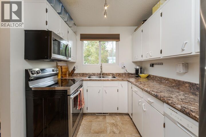 Property Photo:  7843 Rochester Crescent  BC V2N 3V7 