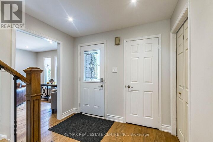Property Photo: 1571 Meadowfield Crescent ON L5M 4T4