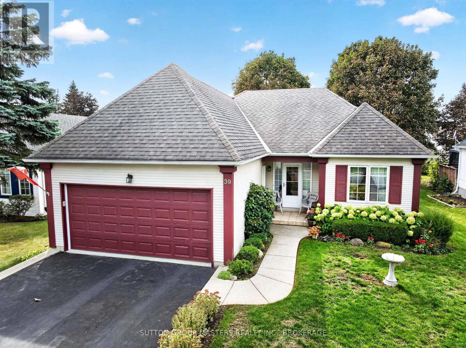 Property Photo:  39 Abbey Dawn Drive  ON K0H 1G0 