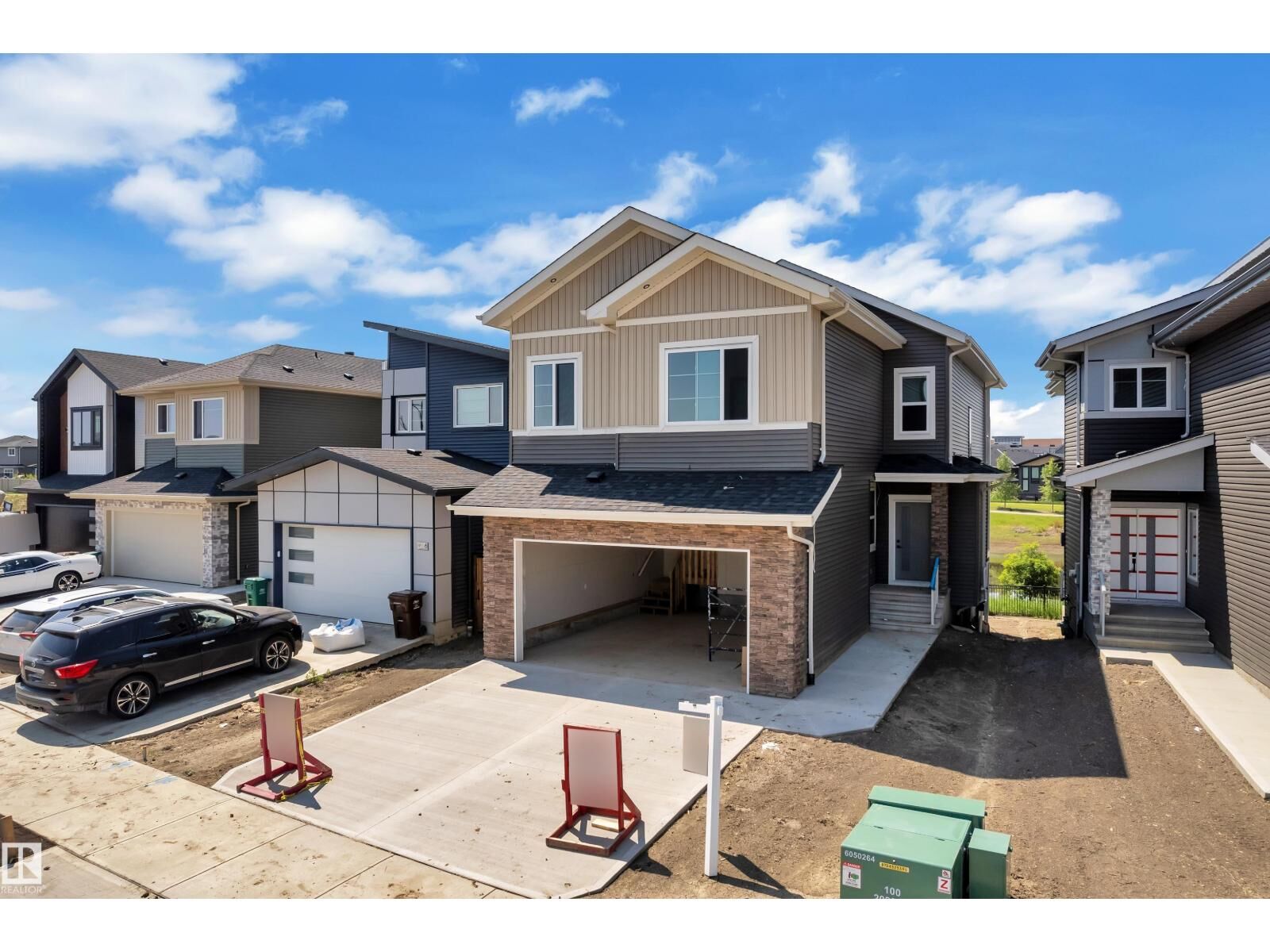 Property Photo: 8 Eldridge Pt AB T8N 8C3