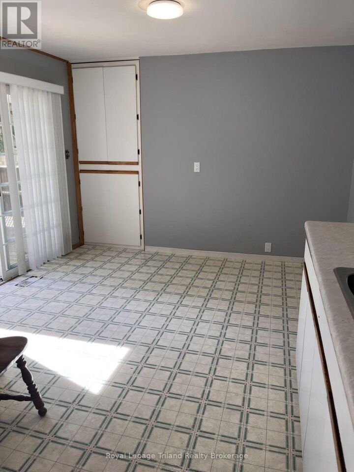 Property Photo:  25 Palmer Street West  ON N0J 1P0 