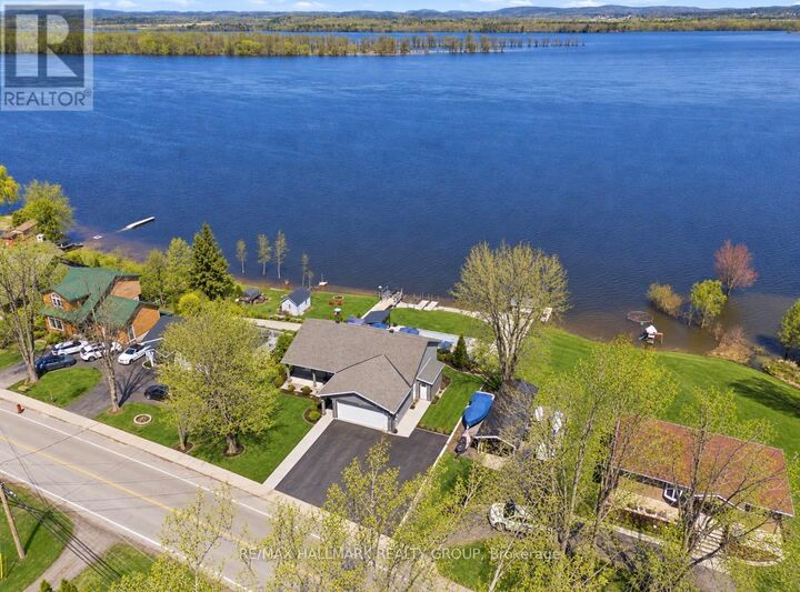 Property Photo:  2981 Principale Street  ON K0A 3K0 