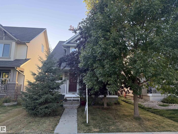 Property Photo:  7065 Cardinal Way SW  AB T6W 1Z2 