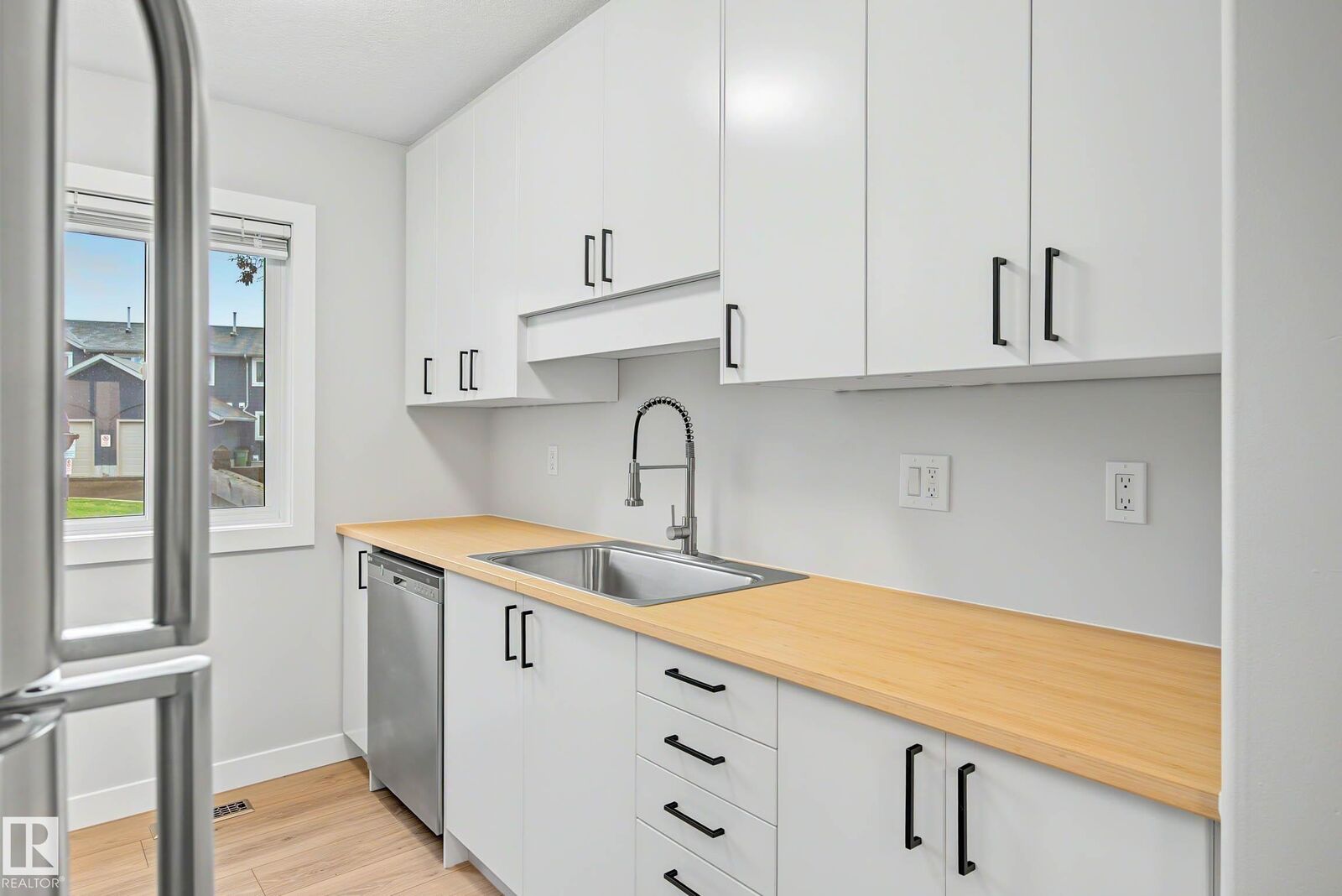 Property Photo:  14803 34 Street NW 22  AB T5Y 2L3 