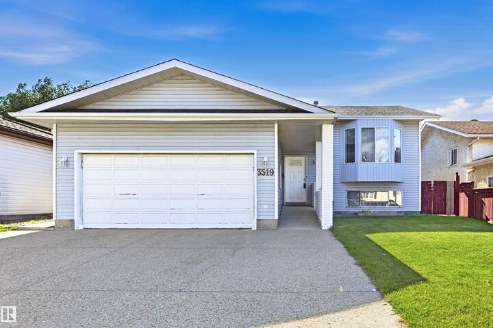 Property Photo:  3519 33 Avenue NW  AB T6L 4N6 