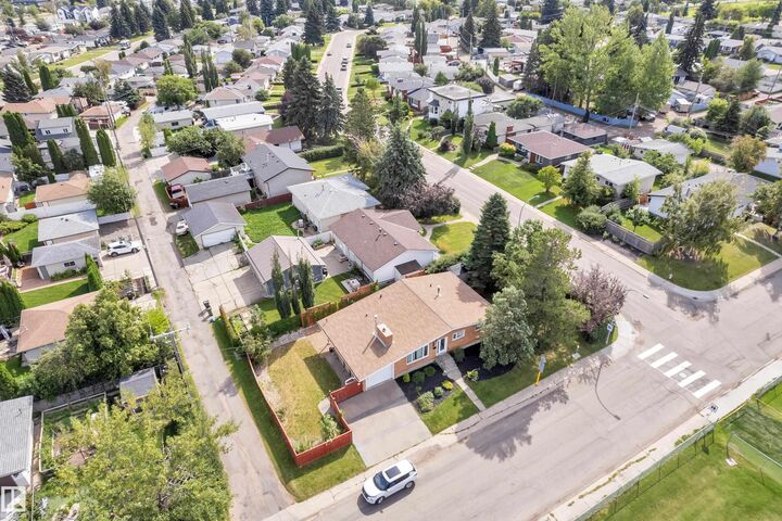 Property Photo: 8803 68A Street NW AB T6B 1T7