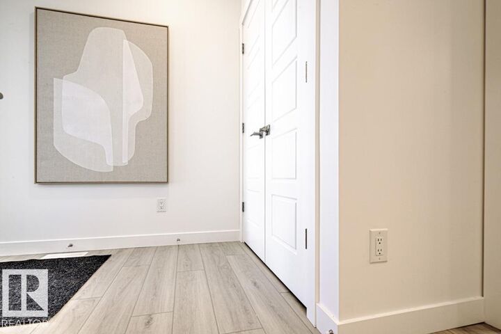 Property Photo:  1823 186 Street NW  AB T6M 3N2 