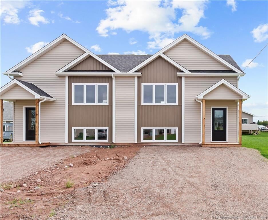 Property Photo:  39 Alosier Crescent  NB E1K 0A1 
