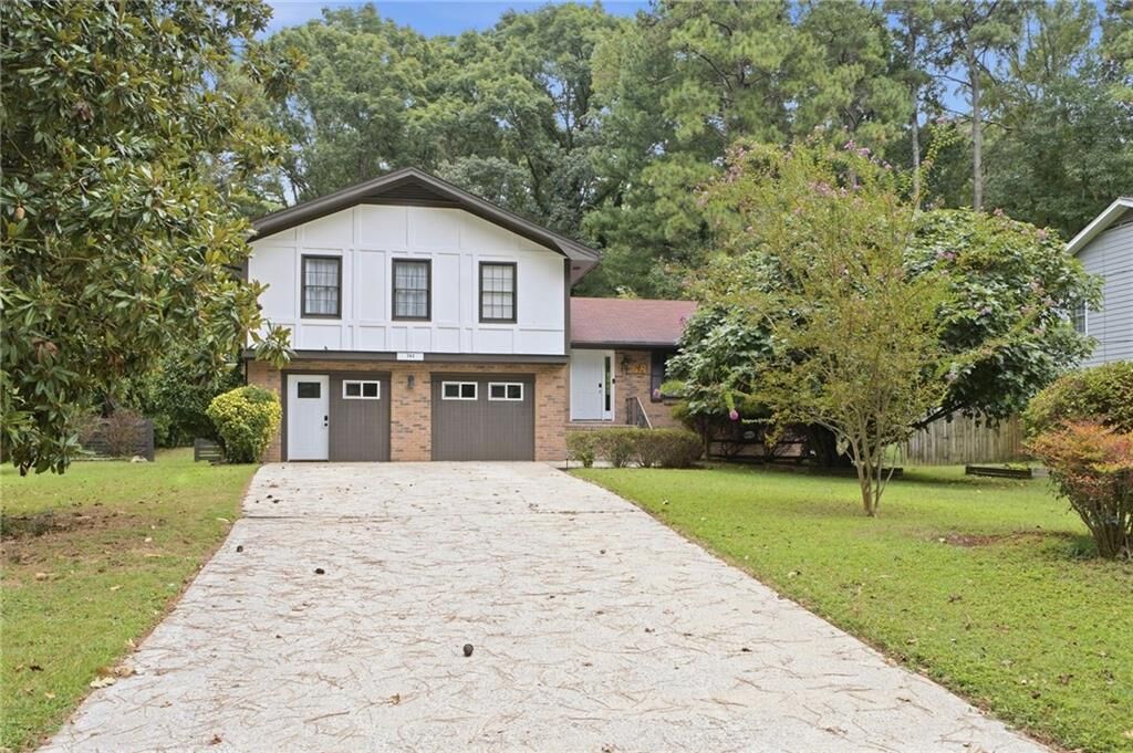 Property Photo:  792 Mountainbrooke Circle  GA 30087 
