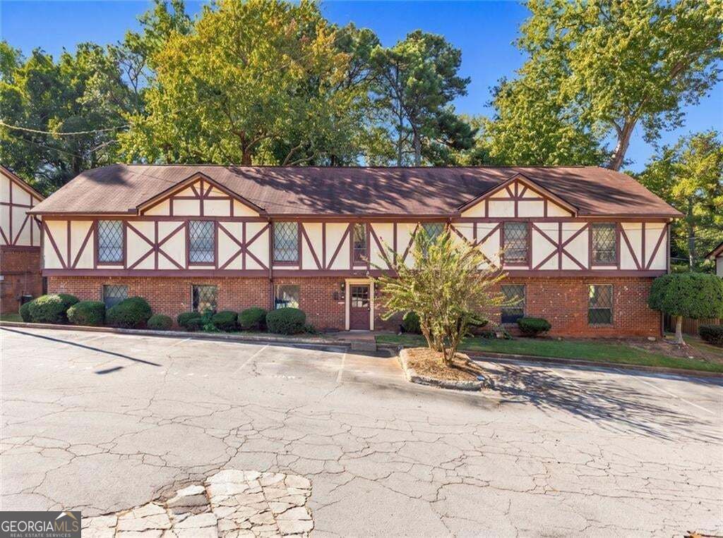 Property Photo:  3188 Abbeywood Drive  GA 30034 
