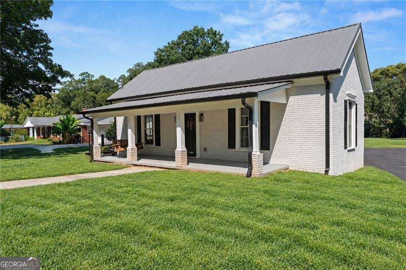 Property Photo: 237 N Erwin Street GA 30120