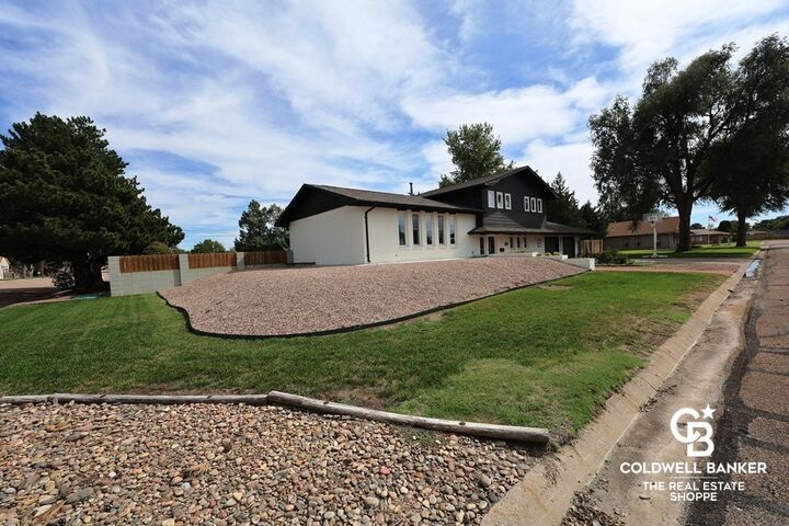 Property Photo: 802 Kingsley Street KS 67871
