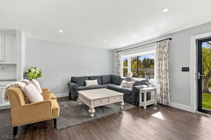 Property Photo:  57 Lakeview Ave  NJ 08809 