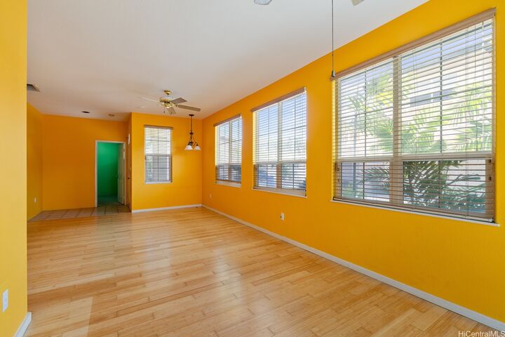 Property Photo: 91-1053 Maulihiwa Street HI 96707