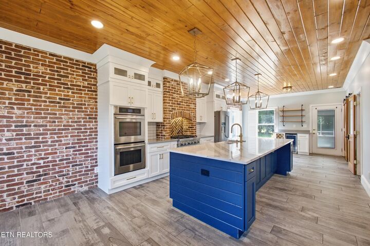 Property Photo:  1124 Brentwood Way  TN 37763 