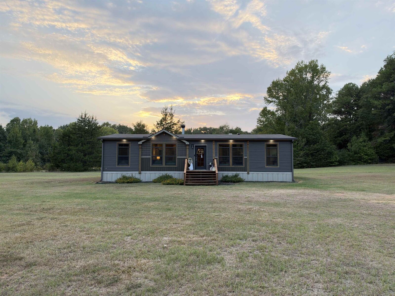Property Photo: 12899 County Road 281 N TX 75662
