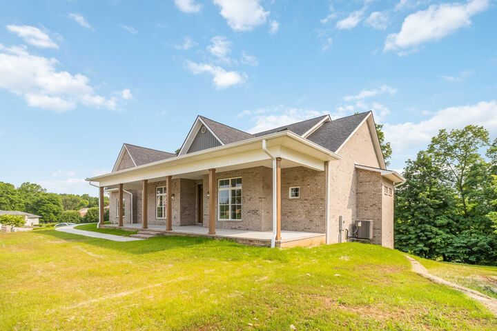 Property Photo:  370 Splendor View Drive  KY 42503 