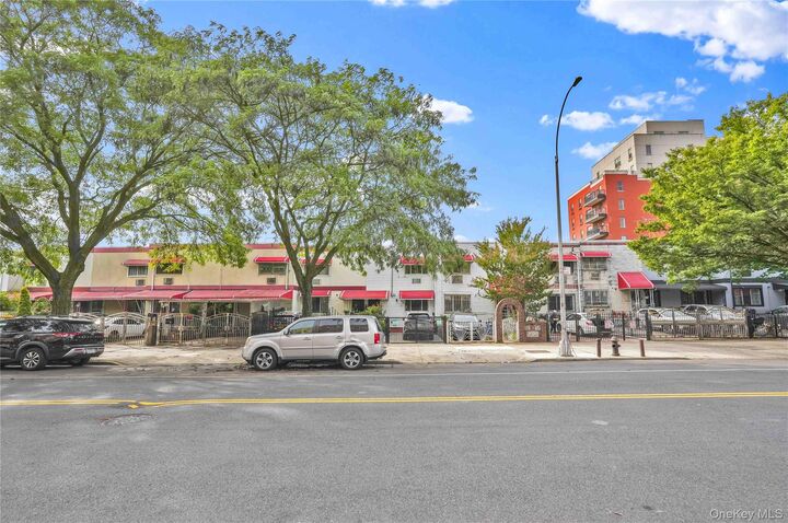 Property Photo:  1335 Intervale Avenue  NY 10459 