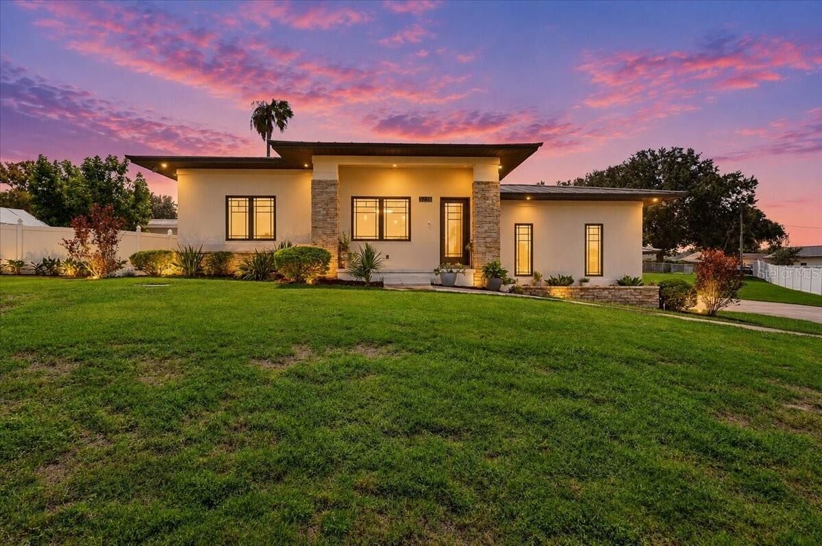 Property Photo:  3239 Summerland Hills Court  FL 33812 