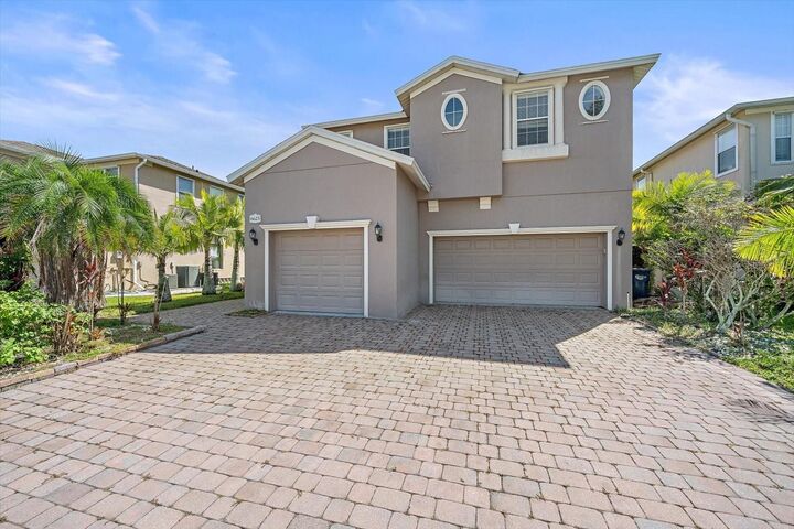 Property Photo: 6623 38th Lane E FL 34243