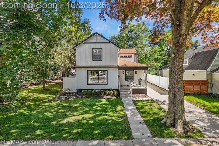 Property Photo:  189 Hamilton Street  MI 48170 1647 