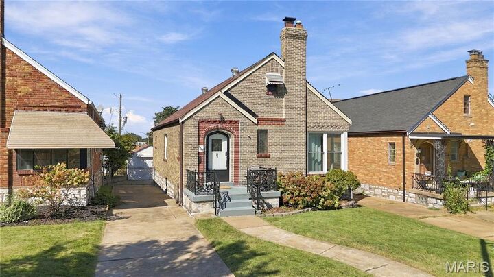 Property Photo:  3827 Sulphur Avenue  MO 63109 