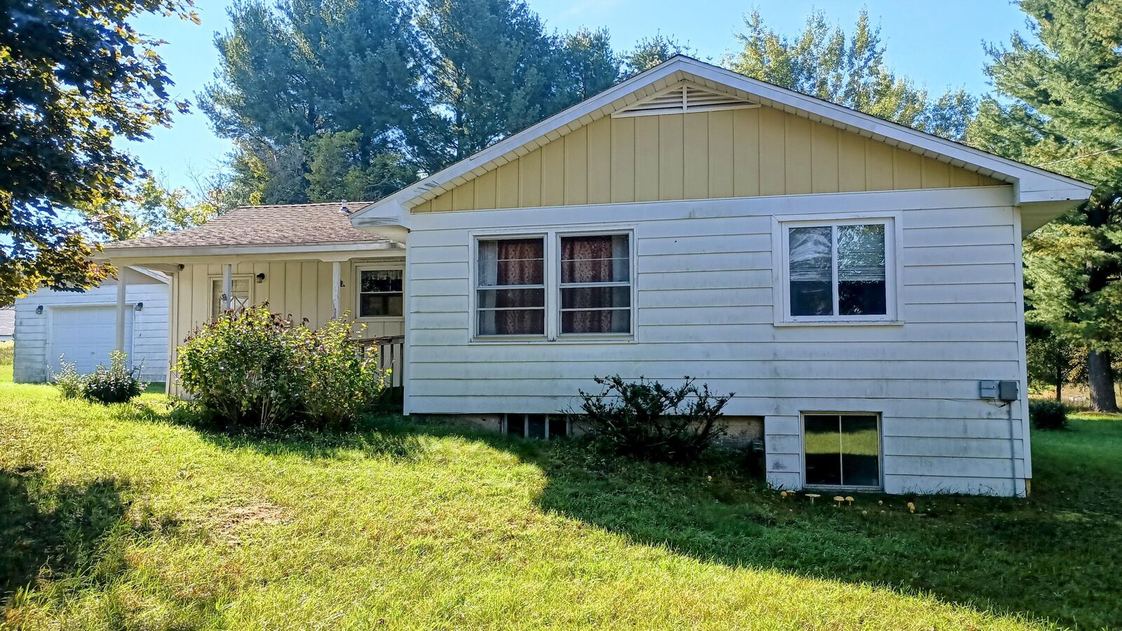 Property Photo: 617 W Sugar Grove Road MI 49454