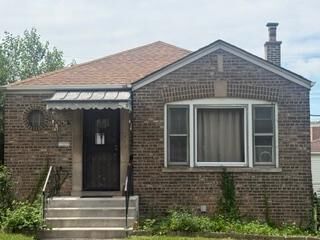 Property Photo:  9756 S Avalon Avenue  IL 60628 