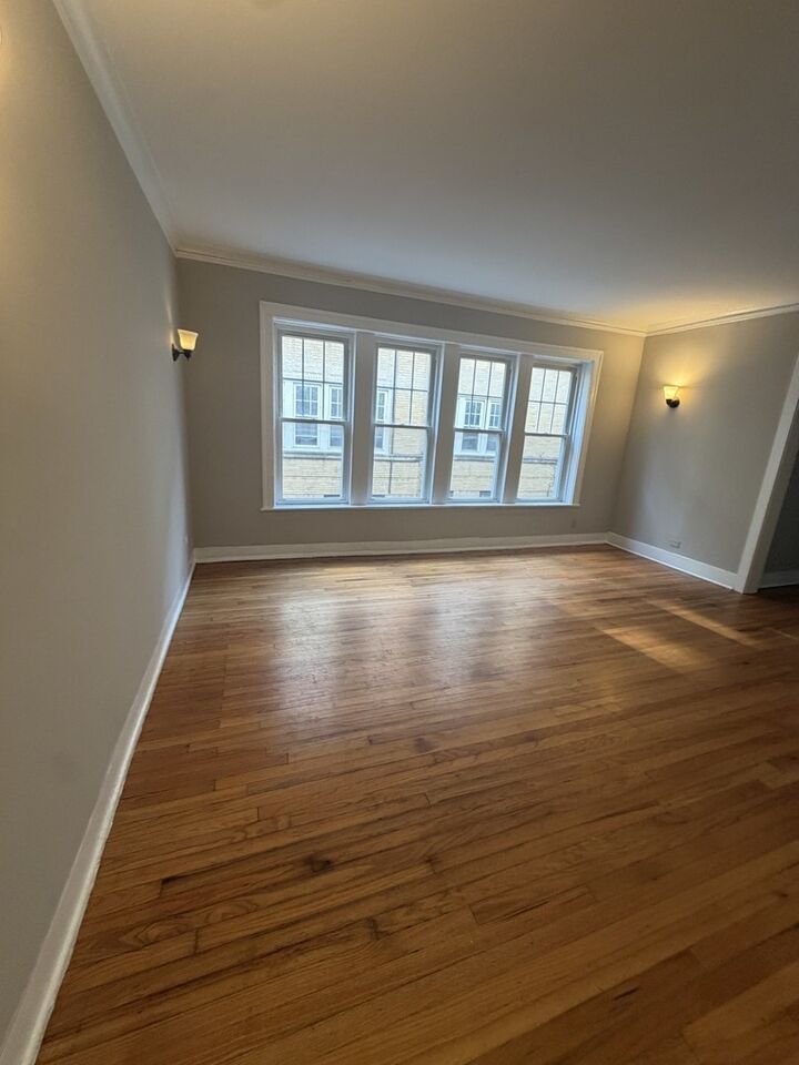 Property Photo: 1621 W Farwell Avenue 3N IL 60626