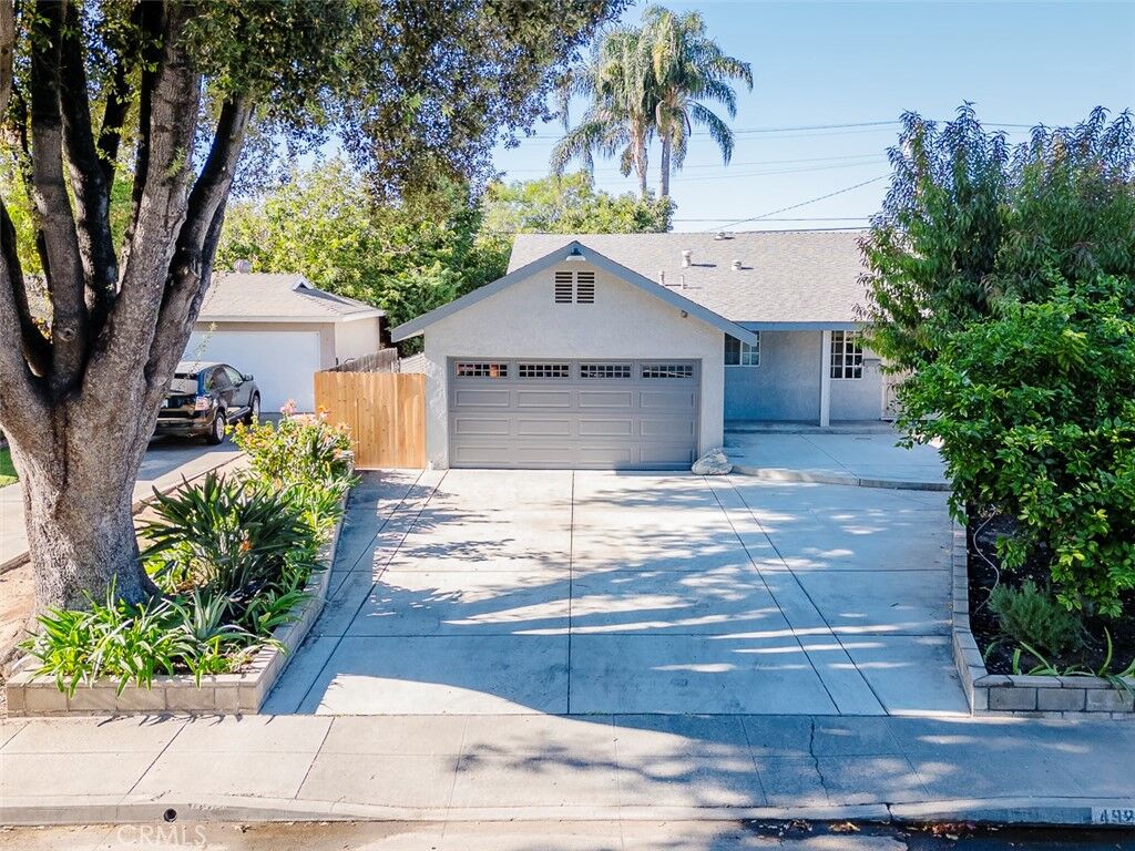 Property Photo:  4926 Wilton Pl.  CA 92504 