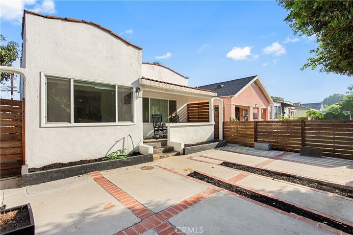 Property Photo:  1553 W 60th Place  CA 90047 