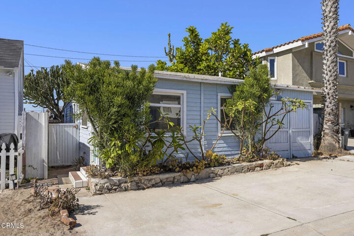 Property Photo:  133 Eagle Rock Avenue  CA 93035 