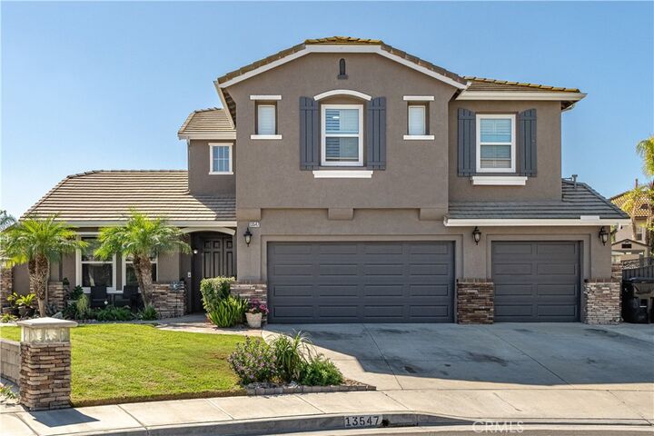 Property Photo:  13547 Canyon Crest  CA 92880 