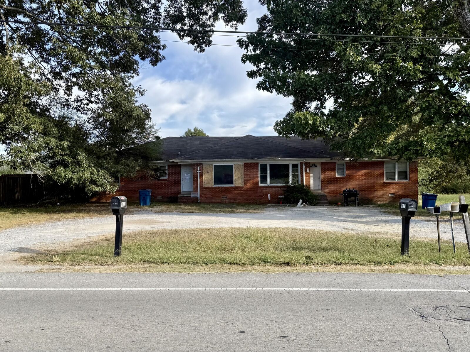 Property Photo:  907 Oak Dr  TN 37355 