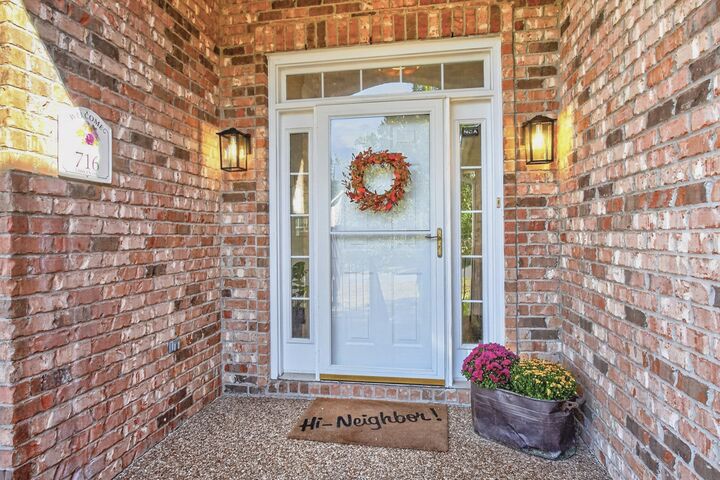 Property Photo:  716 Cowan Dr  TN 37135 
