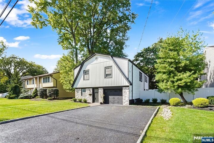Property Photo:  26 Pavonia Avenue  NJ 07630 