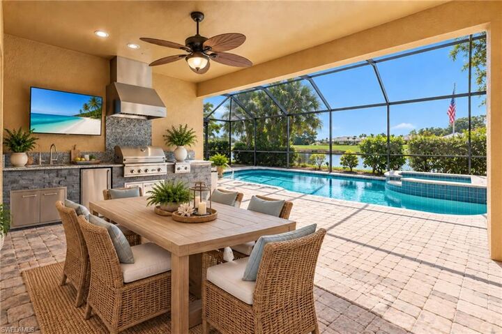 Property Photo:  6447 Rushmore Rd  FL 34142 