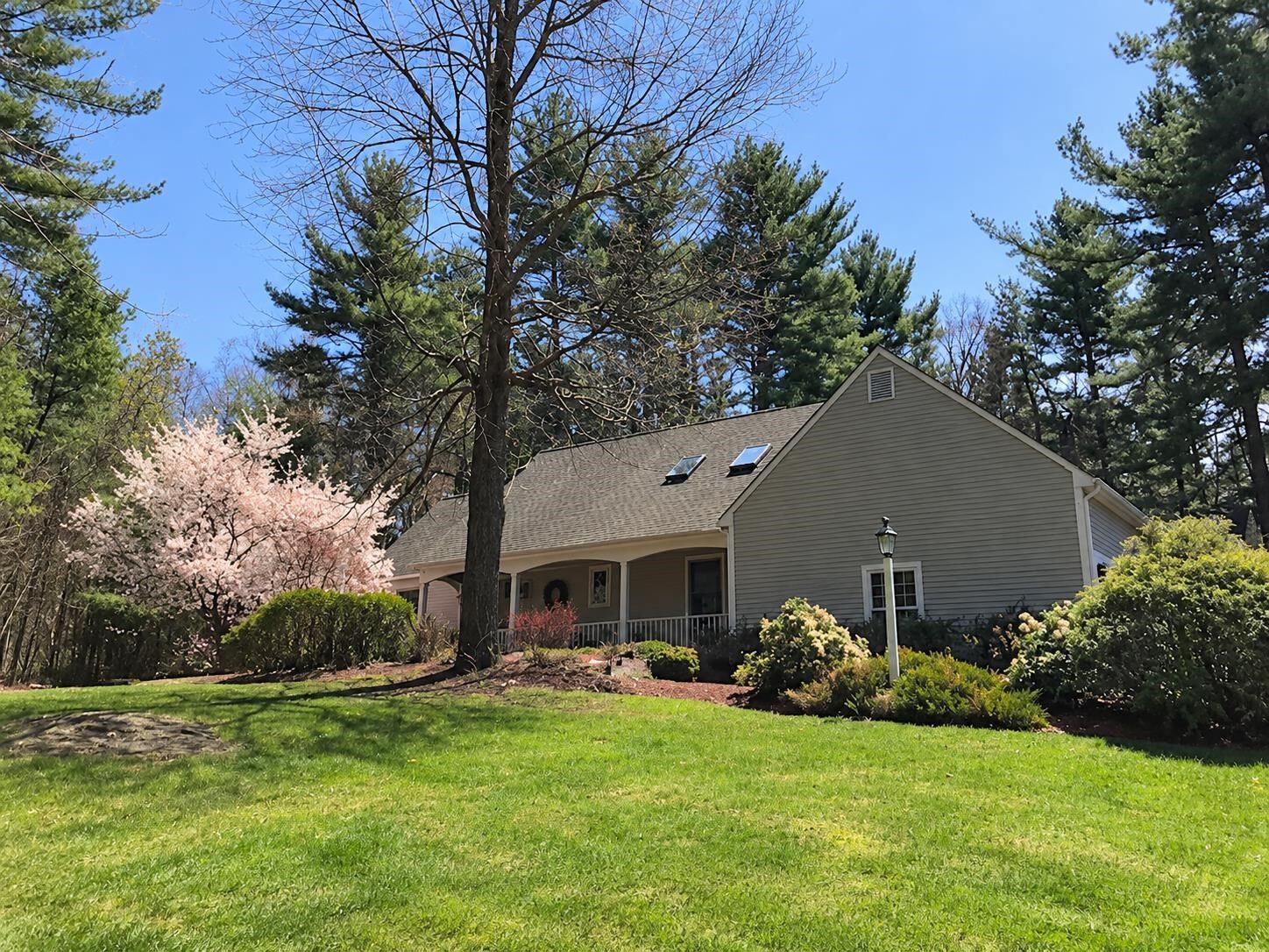 Property Photo:  158 Farley Road  NH 03049 